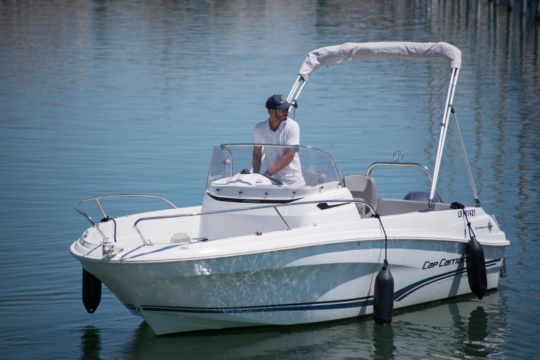 CAP CAMARAT 5,5 100cv rent my boat