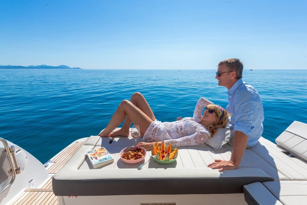Louer un bateau le soir en été avec Rent My Boat à Palavas